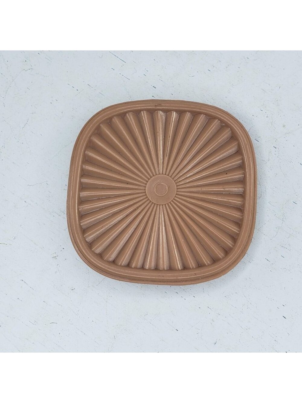 Tupperware Servalier Lid Magnet Kitchen Fridge